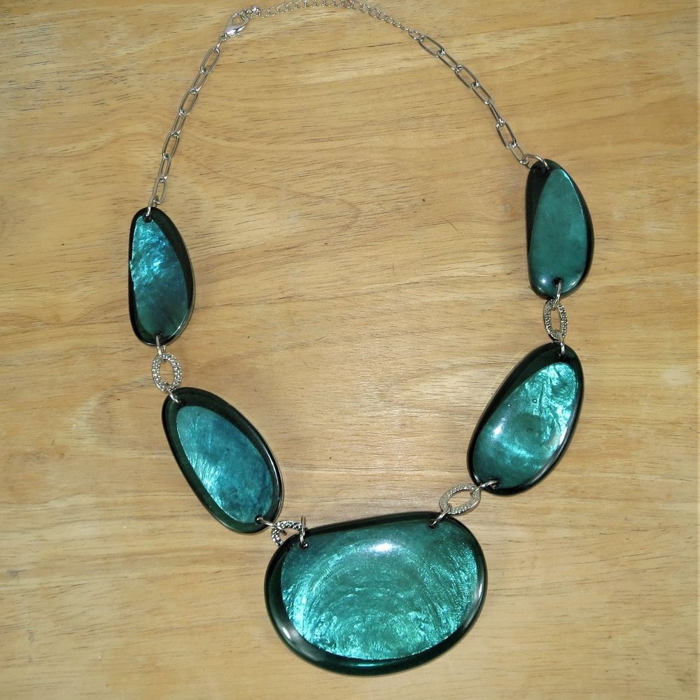Green Necklace 24" Polished Glass